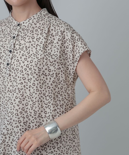 GLOBAL WORK（グローバルワーク）の「MATINEE LINE/ラミーフレンチSLシャツ/678456（シャツ/ブラウス・レディース・ブラック/レオパード/ベージュ・LARGE/MEDIUM）」の20枚目の写真
