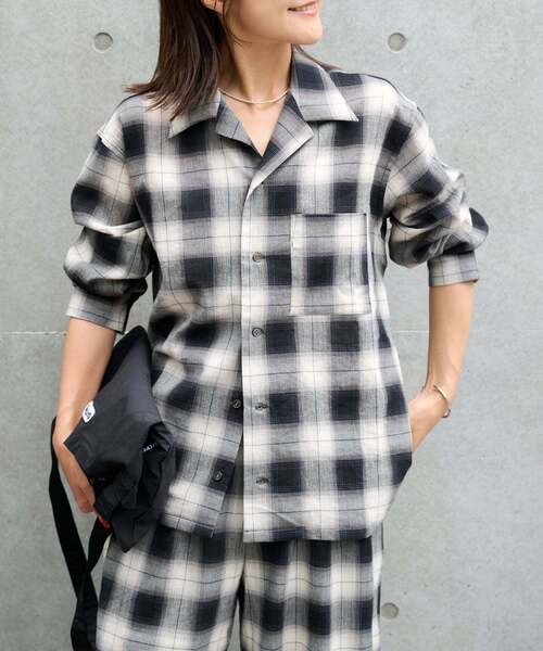 OUTDOOR PRODUCTS(アウトドアプロダクツ)の「PLAIDパターンオープンカラーシャツ(シャツ/ブラウス・レディース・カーキ/ブラック・FREE)」の4枚目の写真