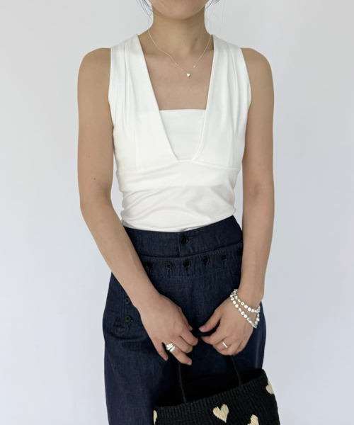 EDIT. FOR LULU(エディットフォールル)の「【ESTHE/エステ】Plunge V neck Top(Tシャツ/カットソー・レディース・ホワイト・FREE)」の1枚目の写真