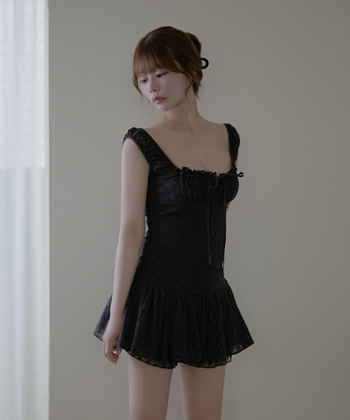 M DOLLY（エムドリー）の「Flower eyelet peplum set up/フラワーアイレットペプラムセットアップ（セットアップ・レディース・ホワイト/ブラック・FREE）」の11枚目の写真