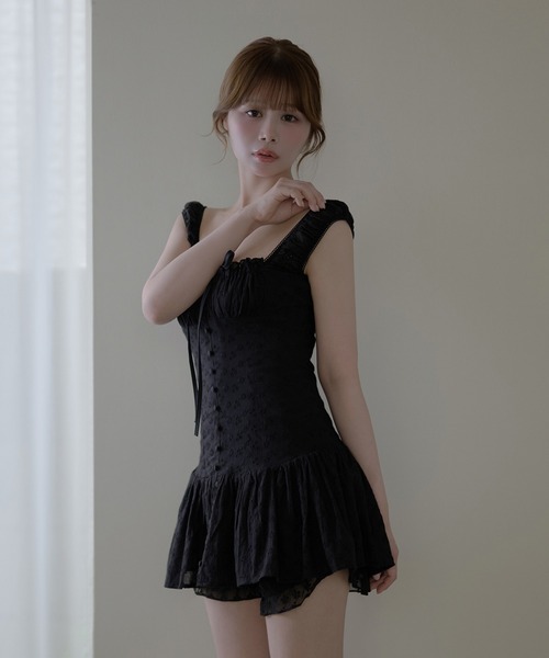M DOLLY（エムドリー）の「Flower eyelet peplum set up/フラワーアイレットペプラムセットアップ（セットアップ・レディース・ホワイト/ブラック・FREE）」の10枚目の写真