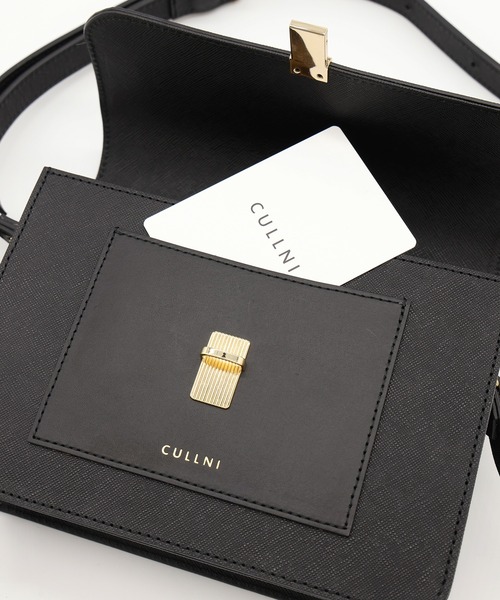 CULLNI(クルニ)の「Leather Tuck Lock Mini Flap Bag(ショルダーバッグ・メンズ・グレー系/ブラック系/ホワイト系/ブラック・ONESIZE)」の21枚目の写真