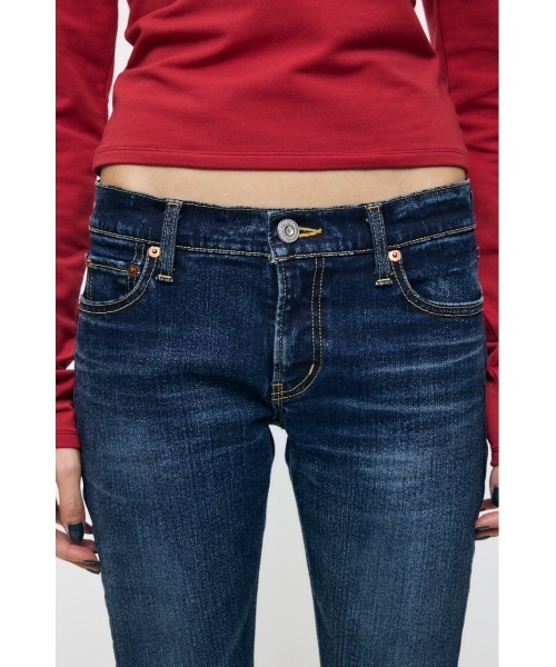 MOUSSY(マウジー)の「【26年AW新作】LOWRISE Rebirth SKINNY(デニムパンツ・レディース・ブラック/ダークブルー/ワンウォッシュ・24inch/26inch/25inch/23inch)」の19枚目の写真