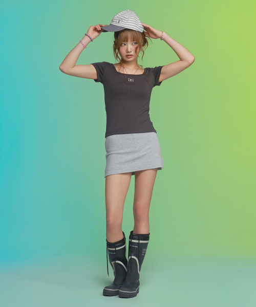 ASON(アズオン)の「SQUARE LINE TEE / CHARCOAL(Tシャツ/カットソー・レディース・その他・FREE)」の10枚目の写真