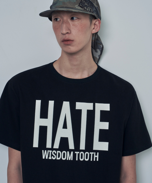 LOSERS CLUB(ルーザーズクラブ)の「HATE WISDOM TOOTH ロゴ 半袖Tシャツ ブラック(Tシャツ/カットソー・レディース・その他・1(M)/2(L)/0)」の6枚目の写真