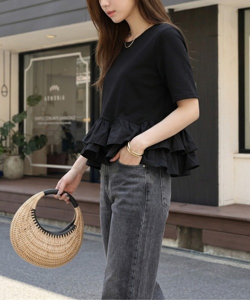 La-gemme(ラジェム)の「ラッフルペプラム プルオーバー(Tシャツ/カットソー・レディース・ブラック/ホワイト/ベージュ・フリー)」の10枚目の写真