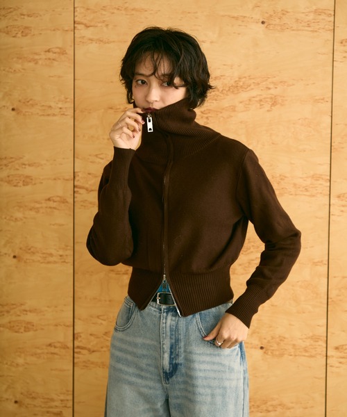 uchi.(ウチ)の「ダブルジップショートニットカーディガン(ニット/セーター・レディース・アイボリー/ブラウン/グレー・FREE)」の15枚目の写真