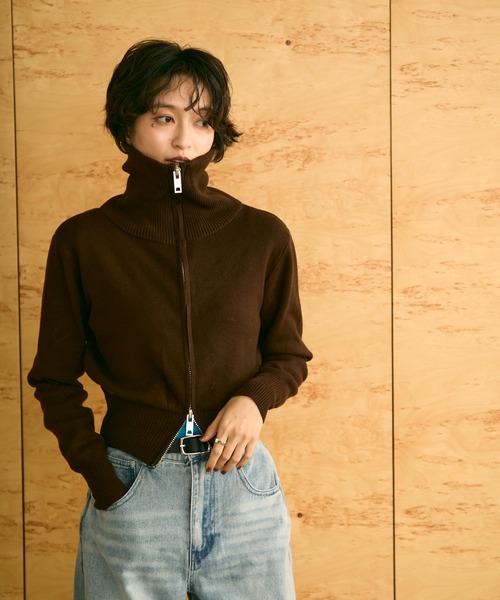 uchi.(ウチ)の「ダブルジップショートニットカーディガン(ニット/セーター・レディース・アイボリー/ブラウン/グレー・FREE)」の18枚目の写真