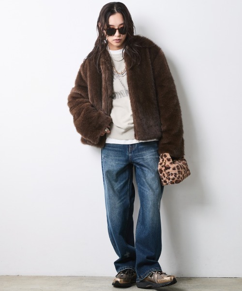 CHIC STYLE(シックスタイル)の「ノーカラーファージャケット<大きいサイズ有>シックスタイル(ノーカラージャケット・レディース・ブラウン系/グレー系・LL/5L/4L/3L/L/M)」の3枚目の写真