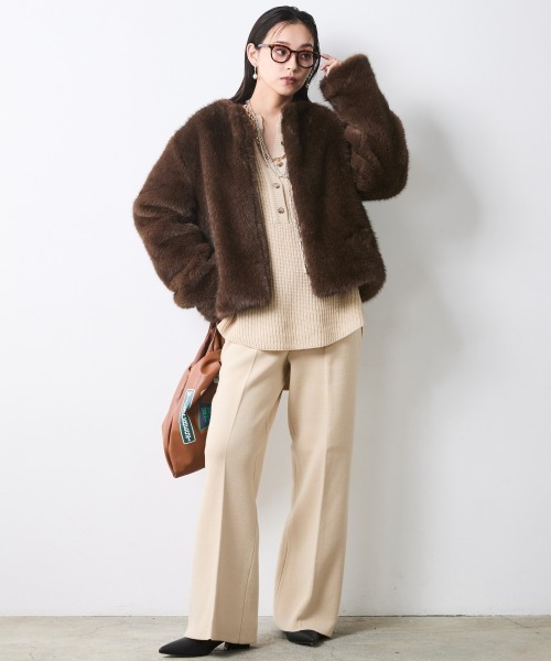 CHIC STYLE(シックスタイル)の「ノーカラーファージャケット<大きいサイズ有>シックスタイル(ノーカラージャケット・レディース・ブラウン系/グレー系・LL/5L/4L/3L/L/M)」の4枚目の写真