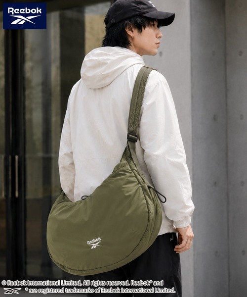 Reebok(リーボック)の「【Reebok リーボック】ワンショルダーバッグ ポリエステルベルベット 中わた入り(ショルダーバッグ・メンズ・オリーブ/ブラック・FREE)」の2枚目の写真