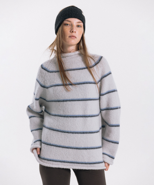 haag(ヘイグ)の「pin winter sweater (blue snow)(ニット/セーター・レディース・その他・FREE)」の2枚目の写真