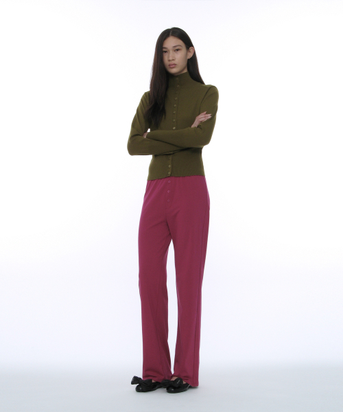 PARTIMENTO WOMEN(パルティメントウィメン)の「PWC ボタンデザインイージーパンツ_プラム(その他パンツ・レディース・その他・SMALL/MEDIUM/LARGE)」の6枚目の写真
