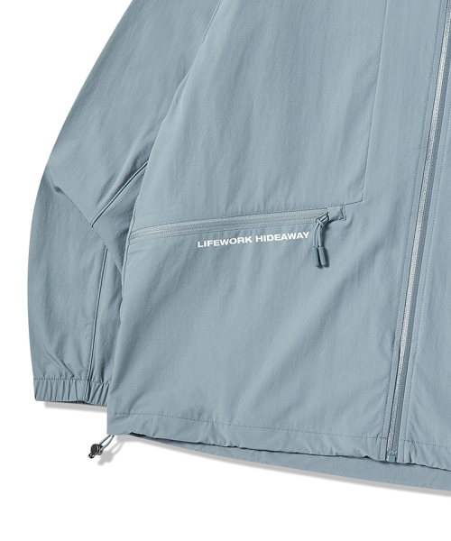 LIFE WORK(ライフワーク)の「ユーティリティパネルフードジャケット(パーカー・メンズ・ブラック/ブルー・LARGE/MEDIUM)」の4枚目の写真