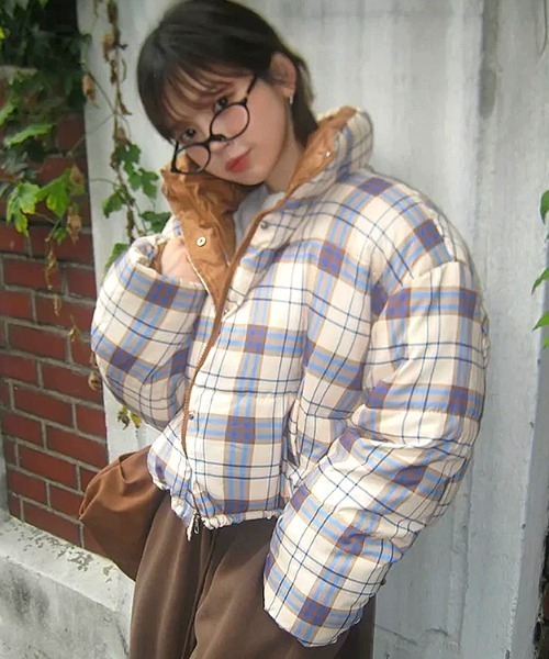 SHEENA(シーナ)の「チェック中綿ショートブルゾン(ブルゾン・レディース・アイボリー・M)」の4枚目の写真