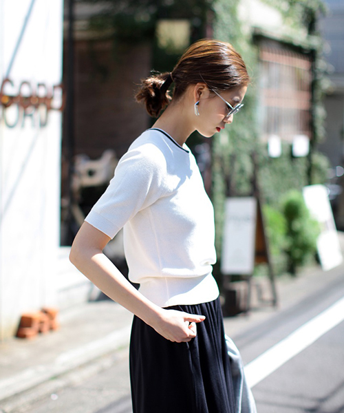 AZUL by moussy（アズールバイマウジー）の「ラインクルーネック5分袖PO（ニット/セーター・レディース・オフホワイト/ネイビー・SMALL/LARGE/MEDIUM/X-LARGE）」の10枚目の写真