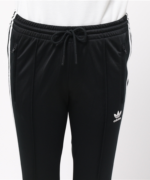 adidas（アディダス）の「【adicolor】 オリジナルス パンツ[CIGARETTE TRACK PANTS]（その他パンツ・レディース・ブラック・SMALL/LARGE/XX-LARGE/XXX-LARGE/X-SMALL/MEDIUM）」の5枚目の写真