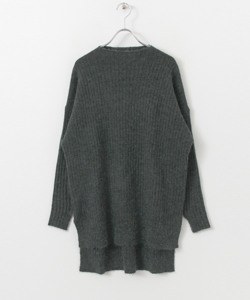 KBF(ケイビーエフ)の「KBF リブサイドスリットプルオーバー(ニット/セーター・レディース・ダークグリーン/オレンジ/オフホワイト/トップグレー・ONE)」の15枚目の写真