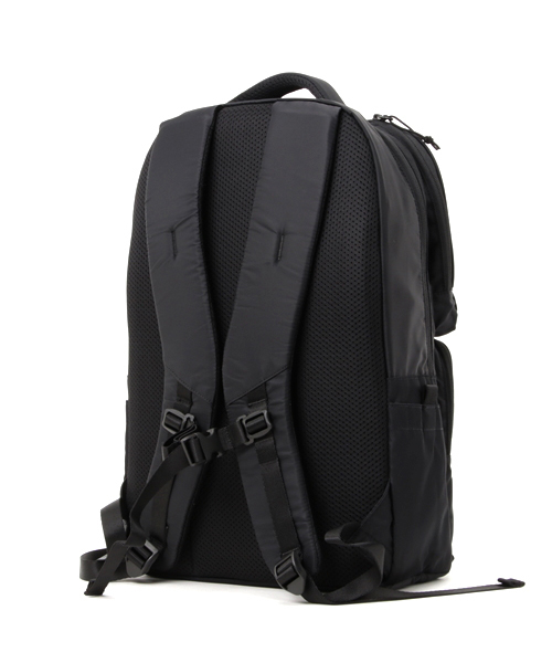 Columbia（コロンビア）の「サンドリバー18Lバックパック（バックパック/リュック・メンズ・ブラック・ONE SIZE）」の2枚目の写真