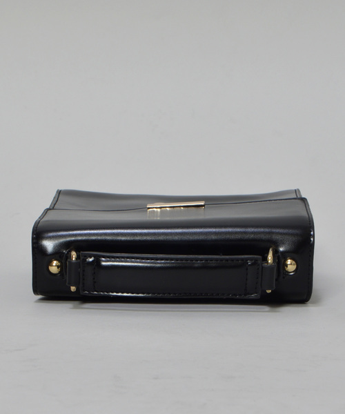 archives（アルシーヴ）の「ガラスPUスクエアショルダーバック（ショルダーバッグ・レディース・グリーン/キャメル/ブラック・MEDIUM）」の7枚目の写真