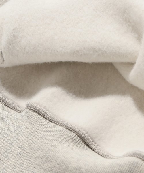 FRAMeWORK(フレームワーク)の「Champion USA REVERSEWEAVEフーデットBIGシシュウ◆(パーカー・レディース・ホワイト/ブラック・LARGE/X-LARGE)」の5枚目の写真