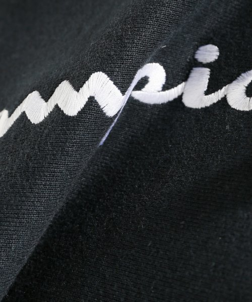 FRAMeWORK(フレームワーク)の「Champion USA REVERSEWEAVEフーデットBIGシシュウ◆(パーカー・レディース・ホワイト/ブラック・LARGE/X-LARGE)」の11枚目の写真