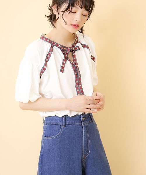 OLIVE des OLIVE(オリーブデオリーブ)の「★チロリアンテーププルオーバー(Tシャツ/カットソー・レディース・オフホワイト/イエロー/ブラック・FREE)」の11枚目の写真