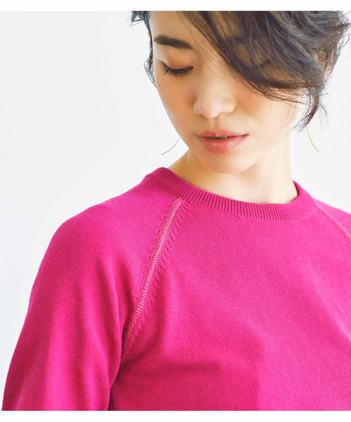 IEDIT（イディット）の「ＩＥＤＩＴ　コットンシルクハイゲージクルーネックニット（ニット/セーター・レディース・ホワイト/ネイビー/ピンク/杢グレー/サックスブルー・LARGE/MEDIUM/SMALL/X-LARGE/XX-LARGE）」の11枚目の写真