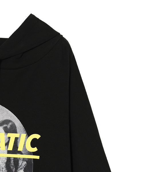 Candy Stripper(キャンディストリッパー)の「DRAMATIC HOODIE(パーカー・レディース・オフホワイト/ブラック/ヘザーグレー・2)」の7枚目の写真