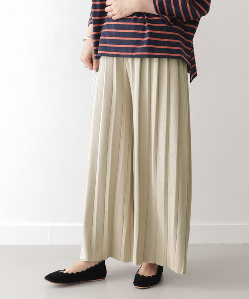 ITEMS URBANRESEARCH(アイテムズ アーバンリサーチ)の「プリーツニットパンツ(その他パンツ・レディース・ベージュ/グリーン/モカ・FREE)」の2枚目の写真