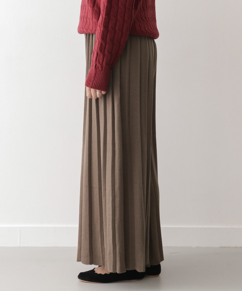 ITEMS URBANRESEARCH(アイテムズ アーバンリサーチ)の「プリーツニットパンツ(その他パンツ・レディース・ベージュ/グリーン/モカ・FREE)」の15枚目の写真