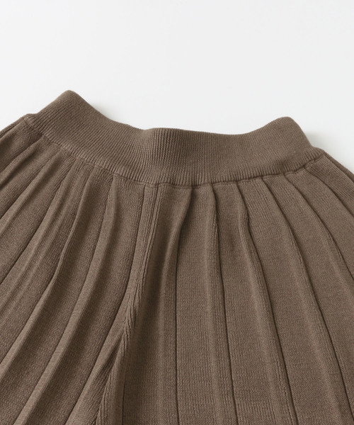 ITEMS URBANRESEARCH(アイテムズ アーバンリサーチ)の「プリーツニットパンツ(その他パンツ・レディース・ベージュ/グリーン/モカ・FREE)」の20枚目の写真