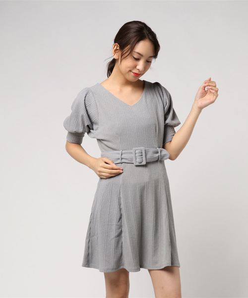 MIIA（ミーア）の「パフスリーブフレアワンピース（ワンピース・レディース・ライトグレー/ネイビー/ブラウン/ボルドー・FREE）」の7枚目の写真