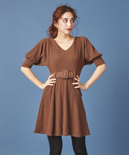 MIIA（ミーア）の「パフスリーブフレアワンピース（ワンピース・レディース・ライトグレー/ネイビー/ブラウン/ボルドー・FREE）」の14枚目の写真