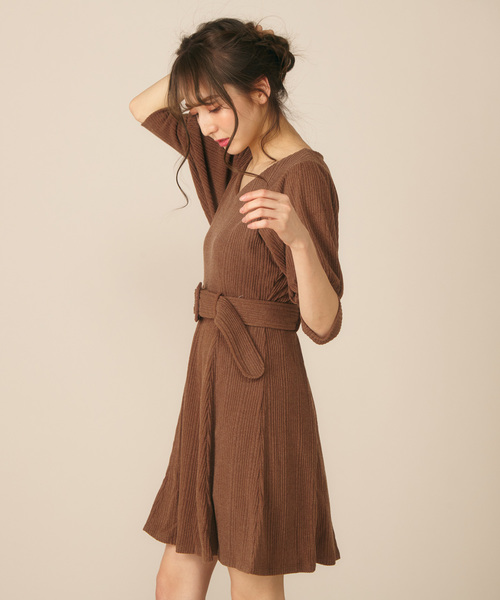 MIIA（ミーア）の「パフスリーブフレアワンピース（ワンピース・レディース・ライトグレー/ネイビー/ブラウン/ボルドー・FREE）」の13枚目の写真