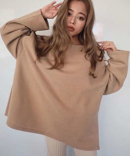 TRUNC（トランクエイティーエイト）の「Fleek Sweat Tops（スウェット・レディース・ベージュ/チャコールグレー/アイボリー/カーキ・FREE）」の14枚目の写真