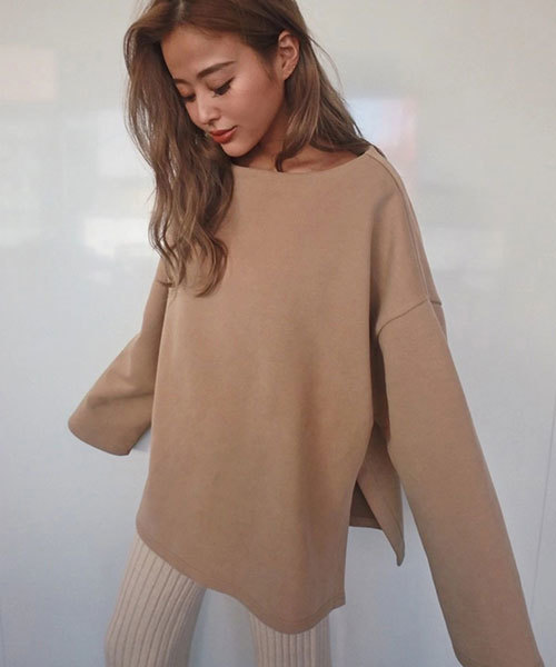 TRUNC（トランクエイティーエイト）の「Fleek Sweat Tops（スウェット・レディース・ベージュ/チャコールグレー/アイボリー/カーキ・FREE）」の12枚目の写真