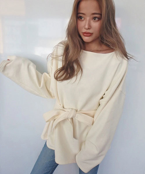 TRUNC（トランクエイティーエイト）の「Fleek Sweat Tops（スウェット・レディース・ベージュ/チャコールグレー/アイボリー/カーキ・FREE）」の13枚目の写真