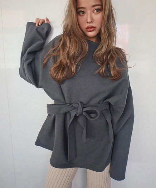 TRUNC（トランクエイティーエイト）の「Fleek Sweat Tops（スウェット・レディース・ベージュ/チャコールグレー/アイボリー/カーキ・FREE）」の18枚目の写真