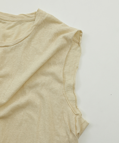 TODAYFUL(トゥデイフル)の「カットオフルーズタンクトップ(タンクトップ・レディース・オフホワイト/クリーム/モカ・FREE)」の9枚目の写真