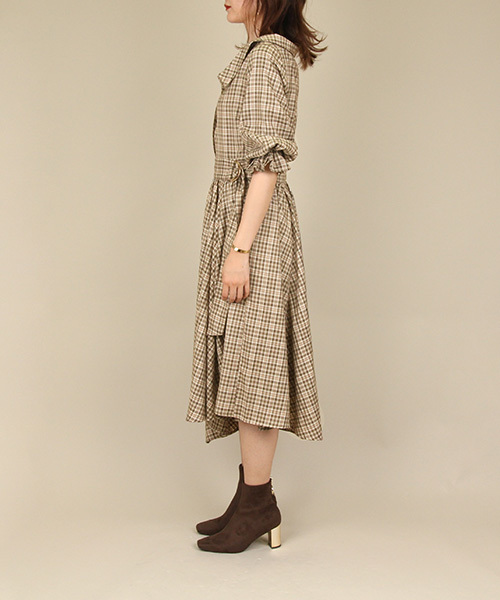 RANDA（ランダ）の「ウエストベルトフレアワンピース（ワンピース・レディース・ブラック/ベージュ/グリーン/チェック・0/1）」の7枚目の写真