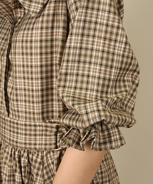 RANDA（ランダ）の「ウエストベルトフレアワンピース（ワンピース・レディース・ブラック/ベージュ/グリーン/チェック・0/1）」の11枚目の写真