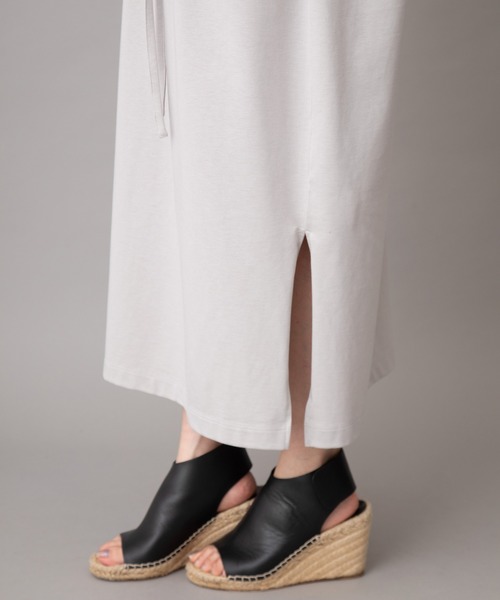 Munich（ミューニック）の「トルファンコットンジャージーボトルネックスリットワンピース（ワンピース・レディース・ブラック/ダークベージュ/ライトグレー・FREE）」の19枚目の写真