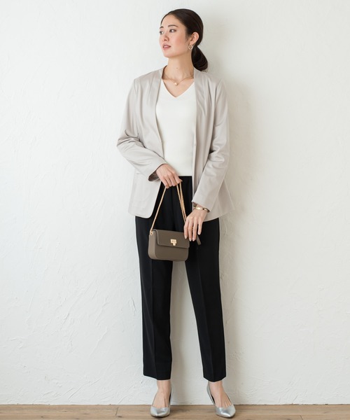 LOUNGEDRESS(ラウンジドレス)の「裾ねじりジャケット(ノーカラージャケット・レディース・ネイビー/グレー・FREE)」の12枚目の写真