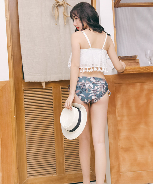 Dita（ディータ）の「【3点セット】リゾートパンツ付きフリンジトップスビキニセット【RT】（水着・レディース・ブラック/ホワイト・M/L/XL）」の5枚目の写真