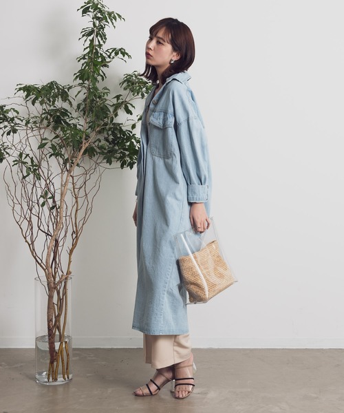 Aunt Marie's（アントマリーズ）の「AUNT MARIE’S　フライフロントデニムシャツワンピース（シャツワンピース・レディース・ライトブルー/ブルー・FREE）」の3枚目の写真