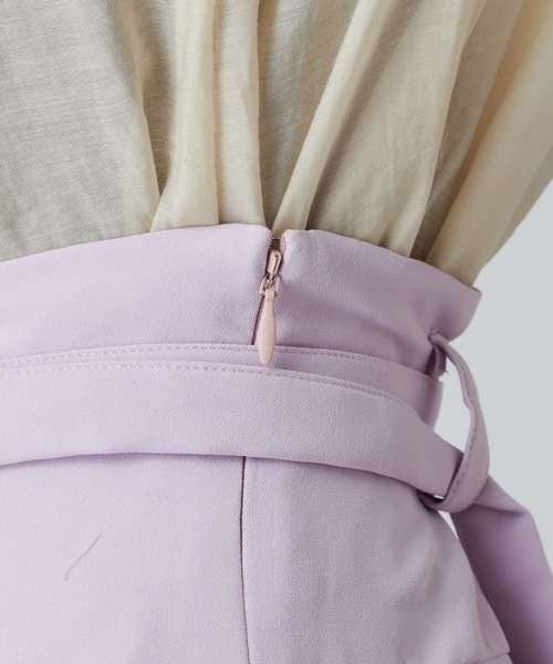 mystic(ミスティック)の「ベルト付きタックストレートパンツ(その他パンツ・レディース・ブラック/パープル/グリーン・1/2)」の11枚目の写真