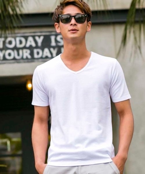 ADMIX/ATELIER SAB MEN（アドミックスアトリエサブメン）の「ストレッチ スパン フライス ／ Vネック スタイリッシュ Tシャツ（半袖）（Tシャツ/カットソー・メンズ・チャコールグレー/ホワイト/ブラック/ブラウン/ライトグレー/カーキ/ネイビー・48/52/50）」の19枚目の写真