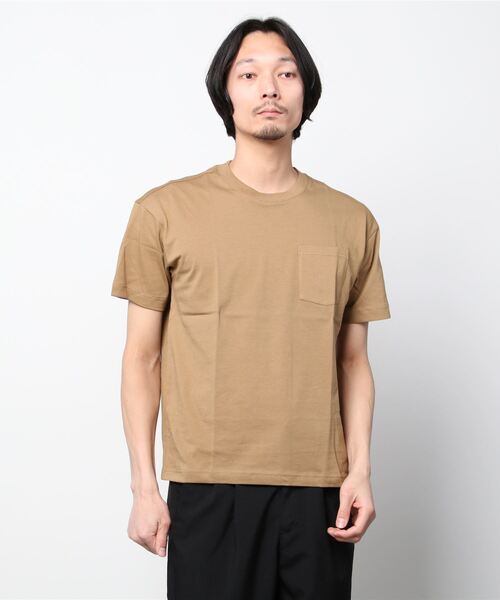 BANANA REPUBLIC FACTORY STORE（バナナリパブリック ファクトリーストア）の「BANANA REPUBLIC FACTORY STORE　　日本限定 ボクシー半袖Tシャツ（Tシャツ/カットソー・メンズ・ベージュ/マスタード/ブラウン/カモフラージュ/ダークブラウン/ピンク/イエロー/その他/ベージュ系その他/ブラウン系その他/ライラック/ベージュ系その他2/ピンク系その他/その他2/グリーン/オレンジ/その他1/ブラック/ネイビー/グレー/ホワイト・L/S/M/XL）」の21枚目の写真