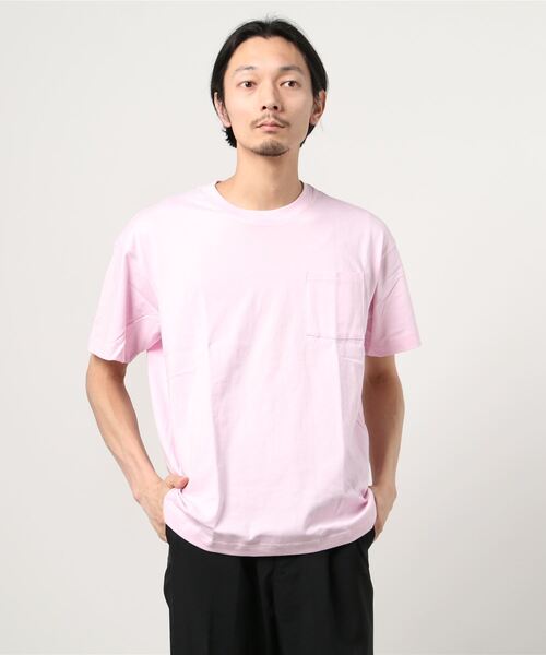 BANANA REPUBLIC FACTORY STORE（バナナリパブリック ファクトリーストア）の「BANANA REPUBLIC FACTORY STORE　　日本限定 ボクシー半袖Tシャツ（Tシャツ/カットソー・メンズ・ベージュ/マスタード/ブラウン/カモフラージュ/ダークブラウン/ピンク/イエロー/その他/ベージュ系その他/ブラウン系その他/ライラック/ベージュ系その他2/ピンク系その他/その他2/グリーン/オレンジ/その他1/ブラック/ネイビー/グレー/ホワイト・L/S/M/XL）」の15枚目の写真